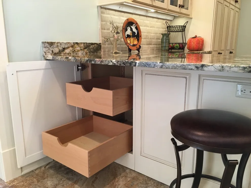 Lincoln Avenue Kitchen by Skip Knoll INC Professional Remodeling - Photo 19