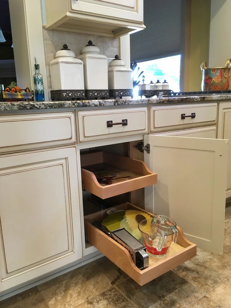 Lincoln Avenue Kitchen by Skip Knoll INC Professional Remodeling - Photo 15