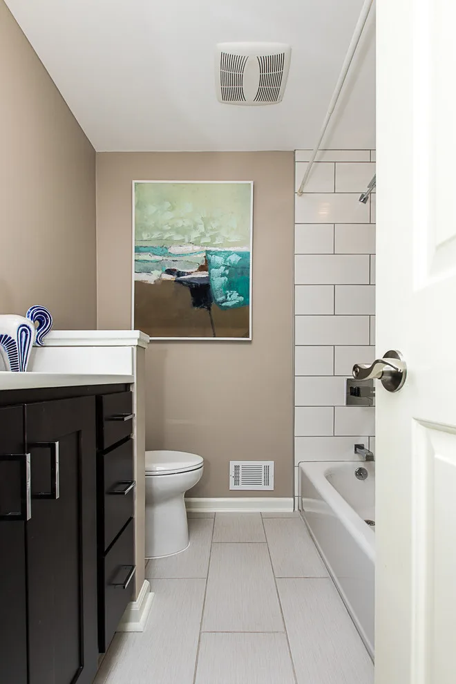 Lincoln Road Guest Restroom by AWS Remodeling And Design - Photo 3