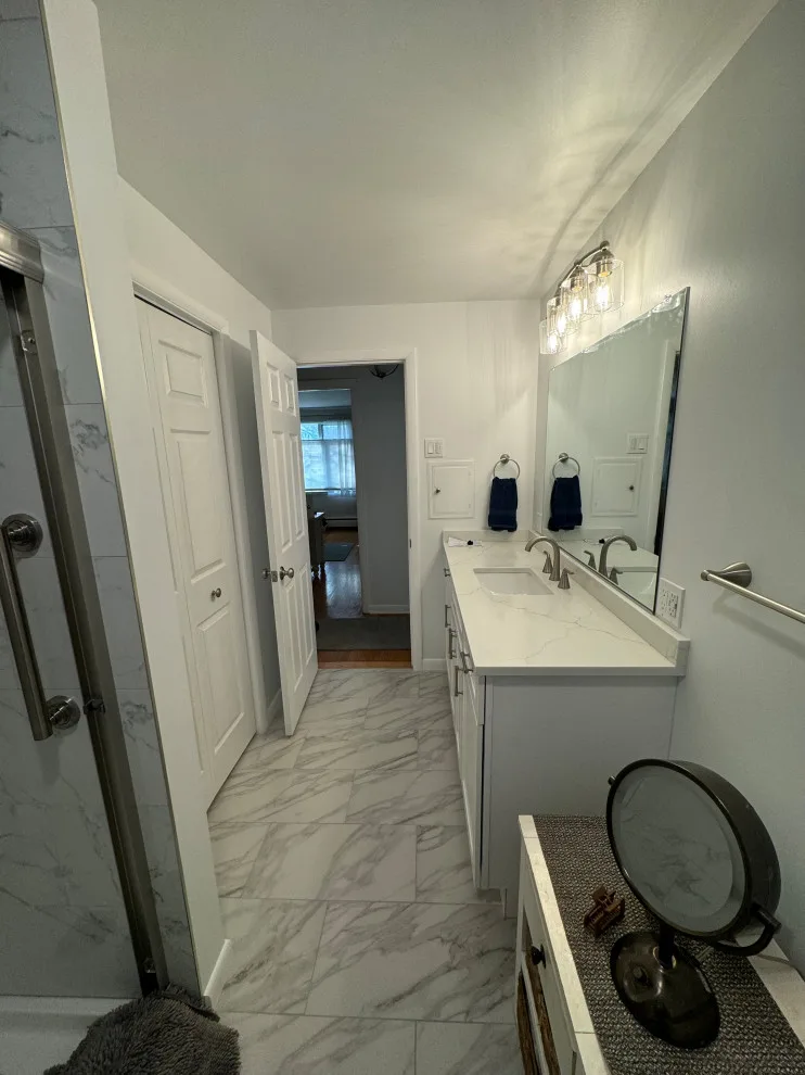 Linda's Restroom by Image Interiors - Photo 6