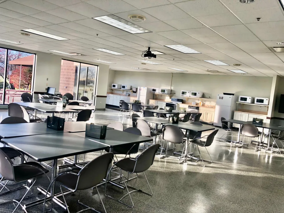 Cafeteria by CLE Remodeling Company - Photo 3