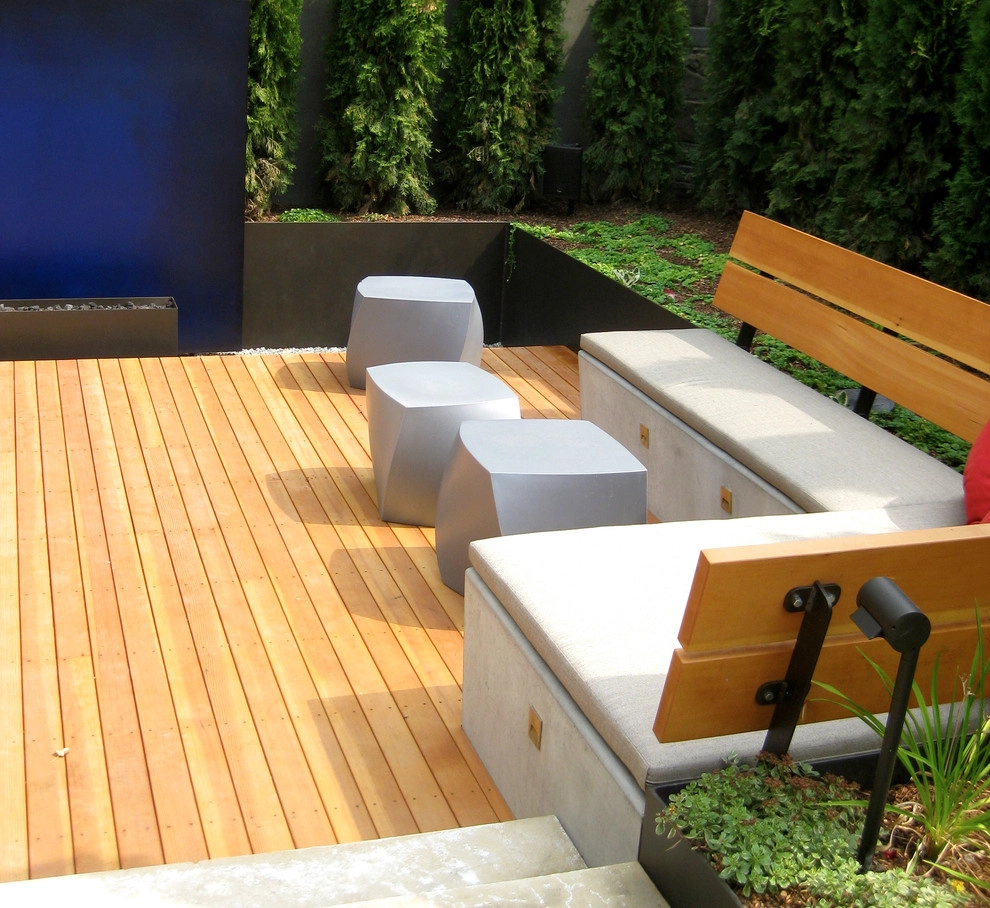 Contemporary Courtyard Garden by Ben Young Landscape Design - Photo 5