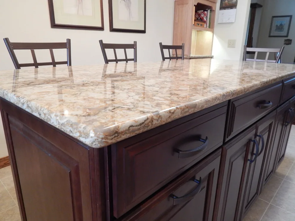 Maple Classic Kitchen by Mosquito Creek Home Renovations - Photo 5