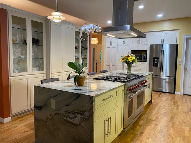 Charming Kitchen in Mount Dora by Murray Construction Services, Inc. - Photo 9