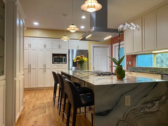Charming Kitchen in Mount Dora by Murray Construction Services, Inc. - Photo 14