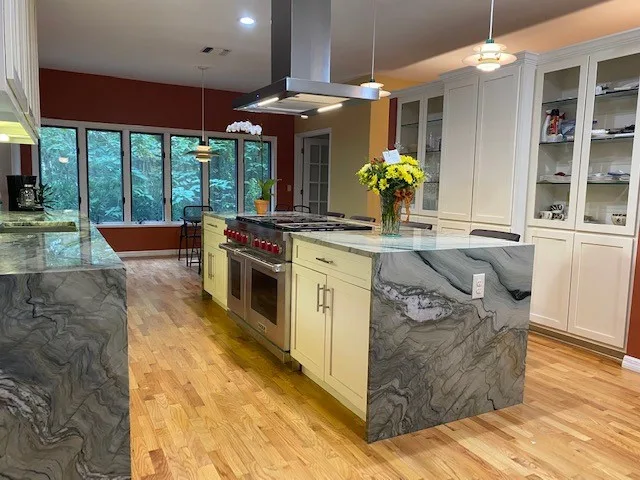 Charming Kitchen in Mount Dora by Murray Construction Services, Inc. - Photo 12