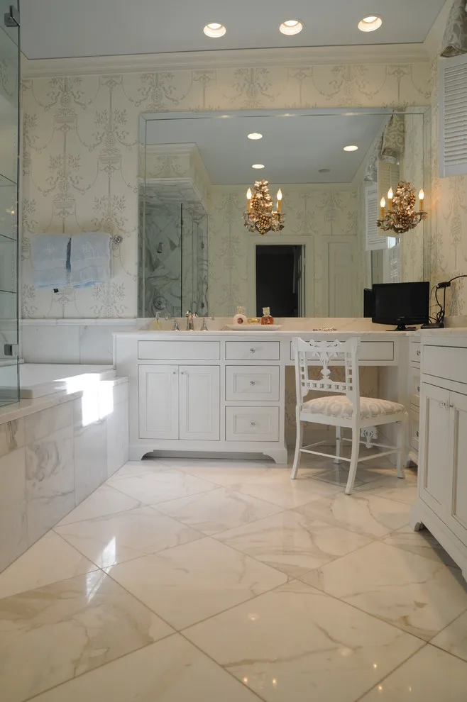 Primary Bathroom by Hartert-Russell - Photo 18