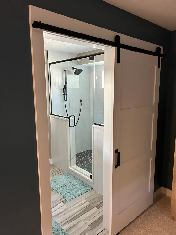 Master Bathroom Renovation by Home State Builders - Photo 6