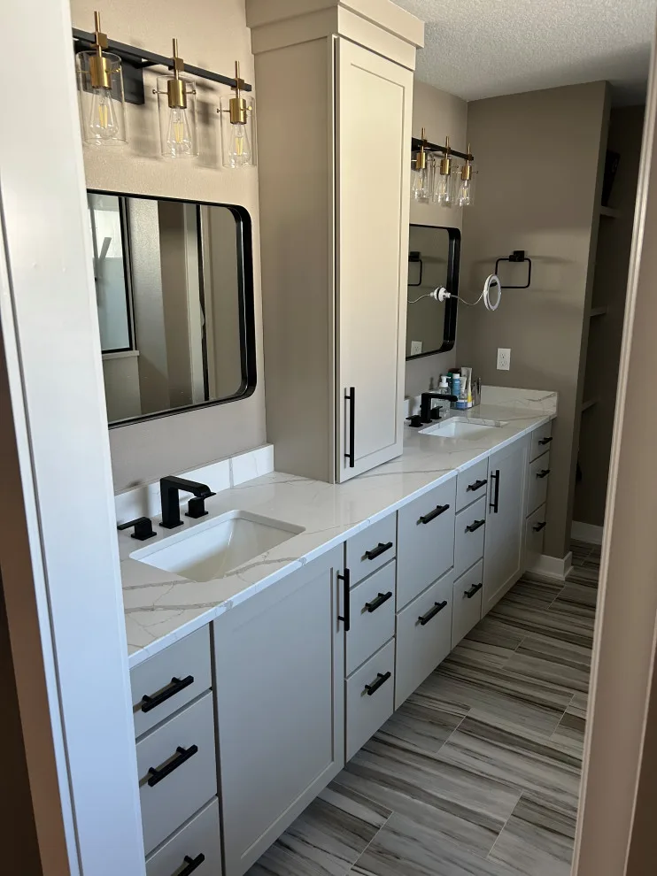 Master Bathroom Renovation by Home State Builders - Photo 7