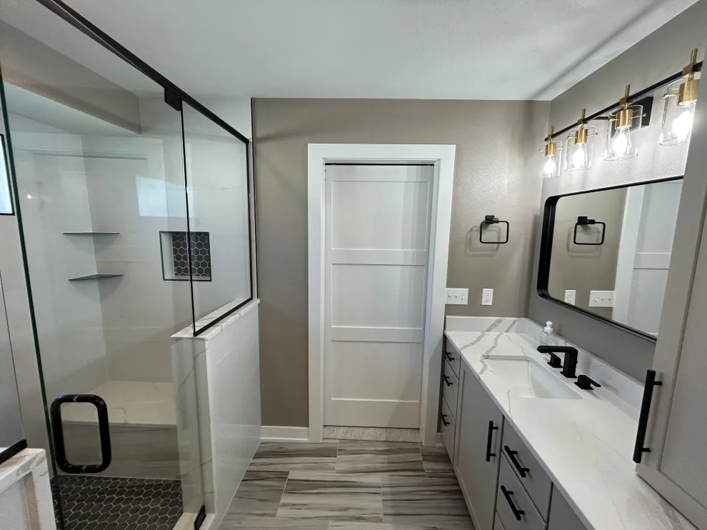 Master Bathroom Renovation by Home State Builders - Photo 12