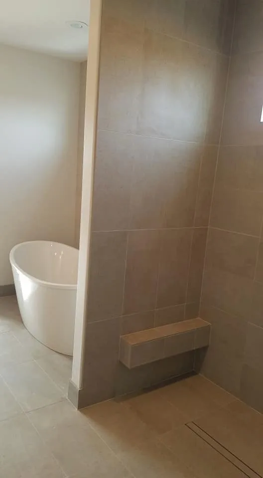 Amazing Comfort Showers - Photo 3