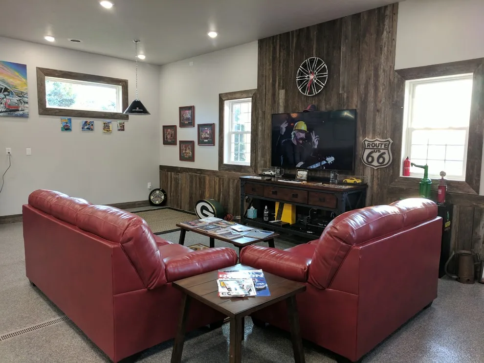 Mercedes Benz Workshop by VKB Homes, LLC - Photo 2