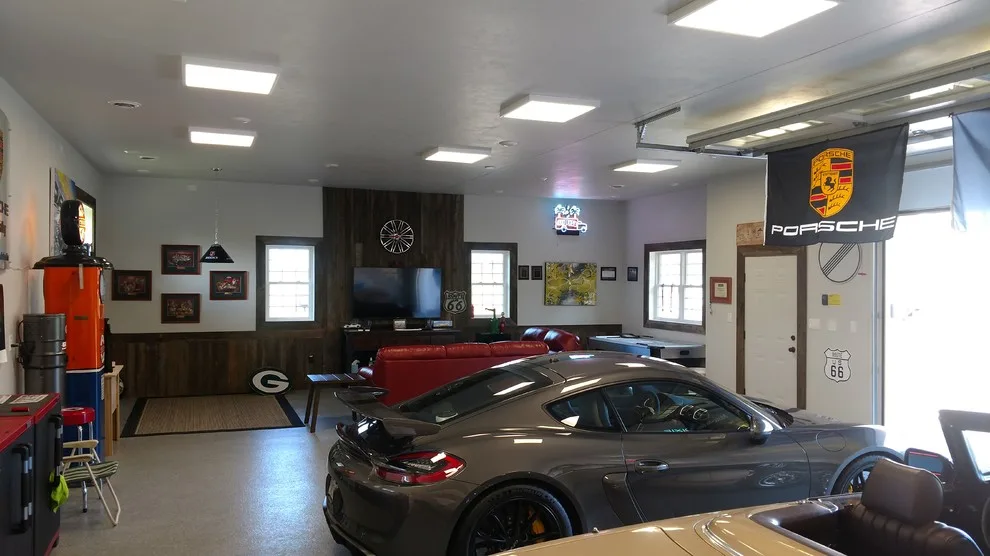 Mercedes Benz Workshop by VKB Homes, LLC - Photo 3