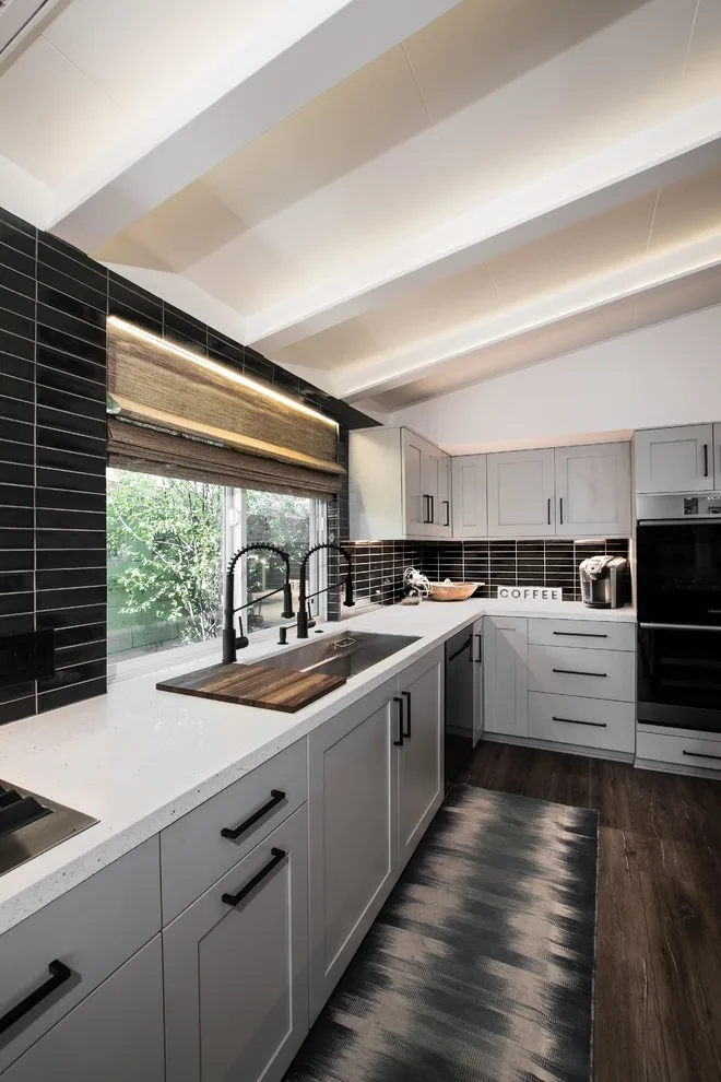 Mid-Century Long Beach by The Kitchen Design Center - Photo 2