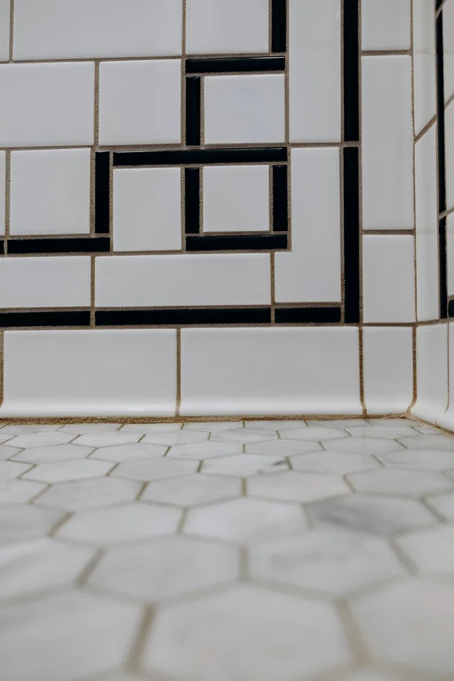 Retro Bathroom Design by Carlton Builders - Photo 9