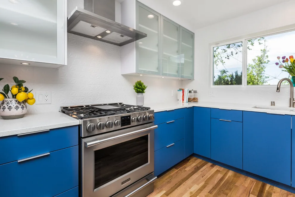 Bright and Airy Midcentury Modern by More Brothers Construction - Photo 10