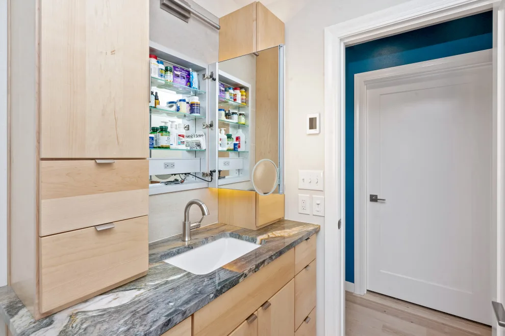 Midtown Split-Level Design by 360 Construction & Design - Photo 18