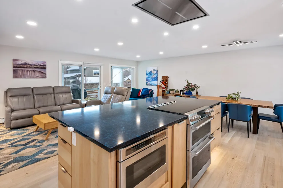 Midtown Split-Level Design by 360 Construction & Design - Photo 4