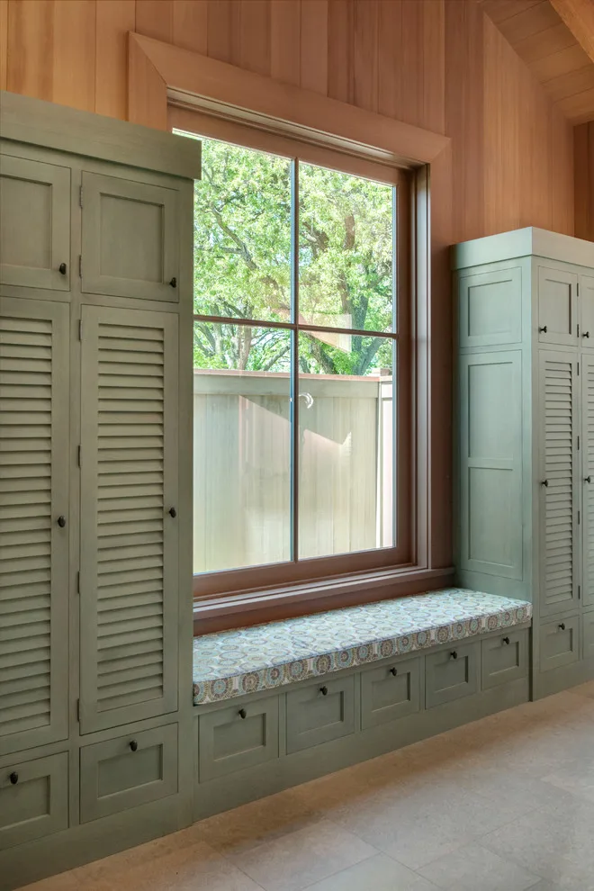 Midwestern Family Retreat by Kitchen Studio: Kansas City - Photo 10