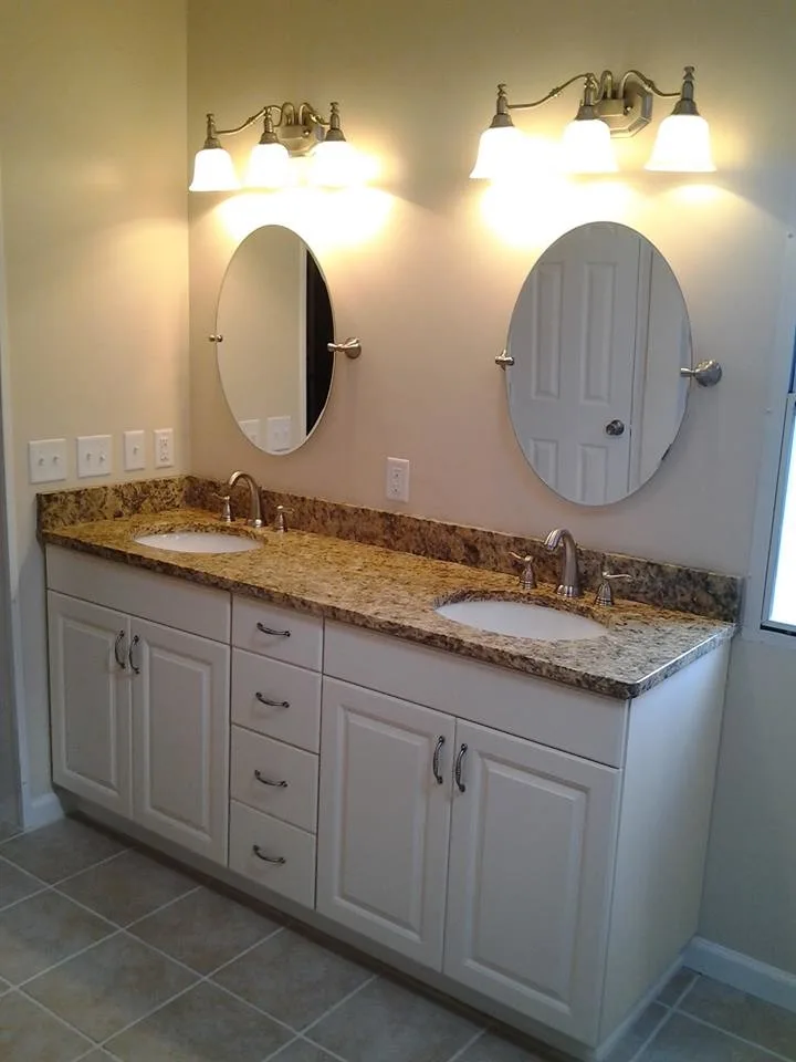Michael's Restroom by IDeal Kitchens & More - Photo 3