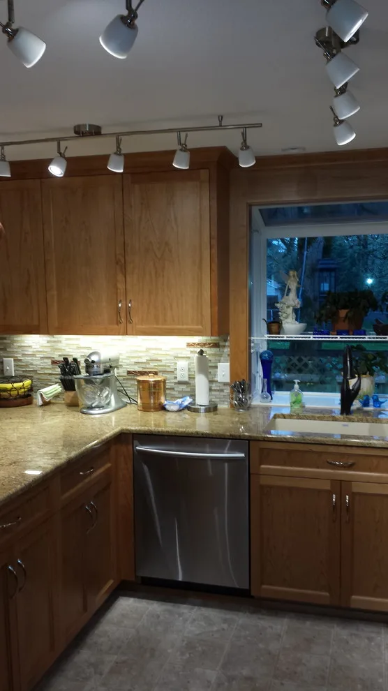 Milwaukie Kitchen and Bathroom Renovation by On The Level Remodeling Company - Photo 18