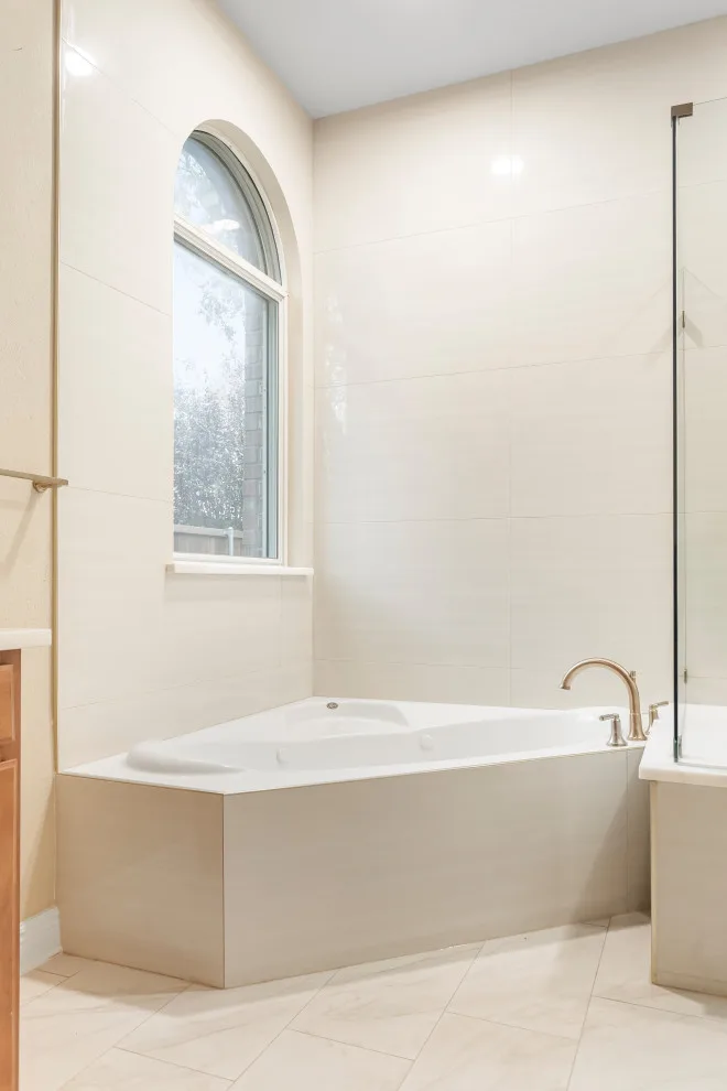 Contemporary Bathroom Renovation by Dallas Bathroom & Kitchen Remodeling - Photo 9