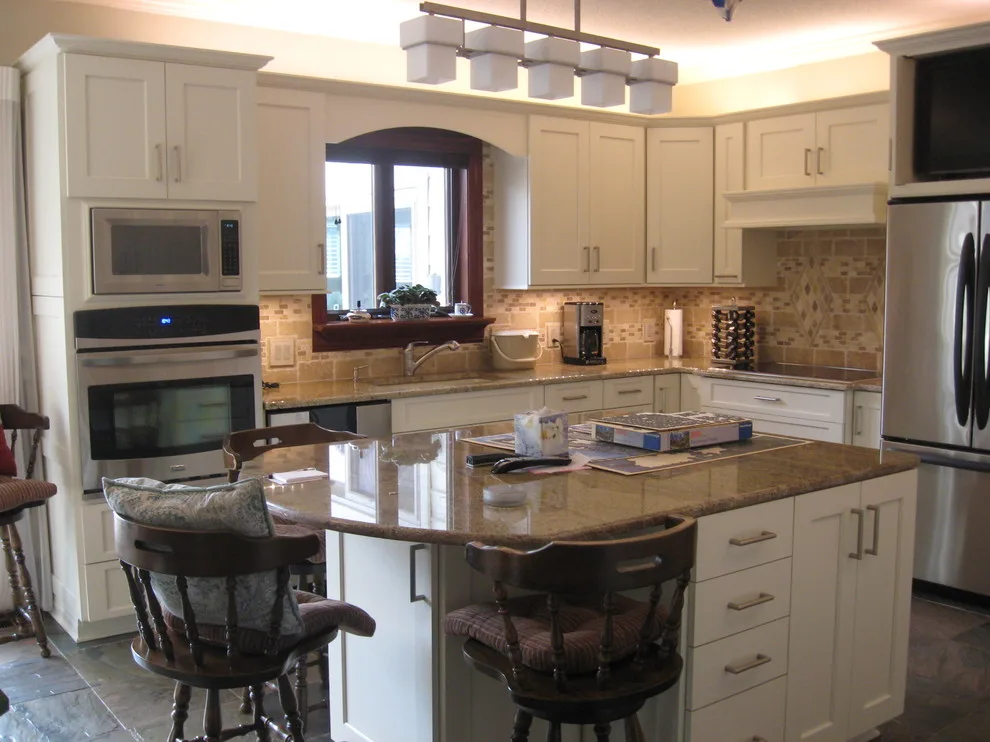 Contemporary Grace by Design Phase Kitchens & Baths, Inc. - Photo 3