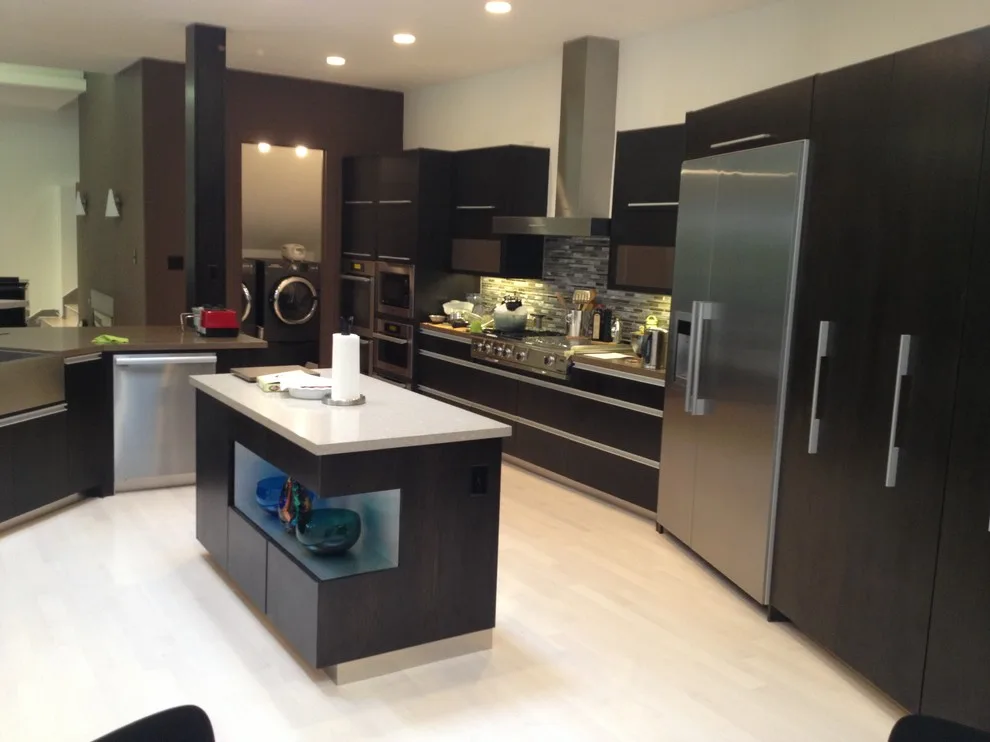Contemporary Kitchen Renovation by Knight Residential Services - Photo 2