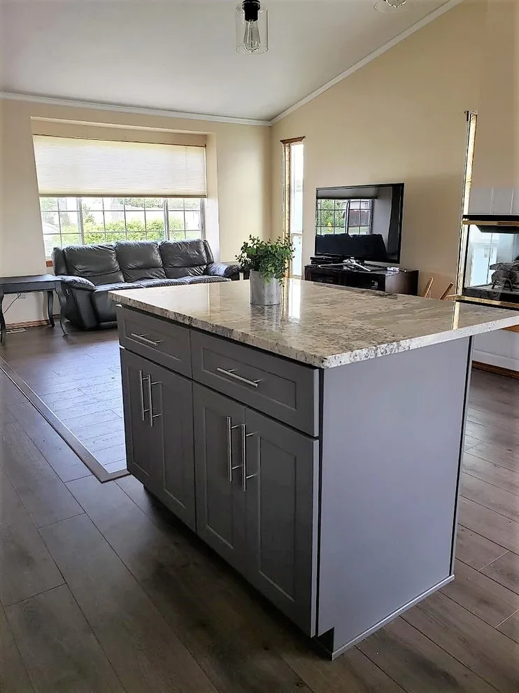 Contemporary Kitchen Renovation with Color Variation by Spokane Stone Creations LLC - Photo 4