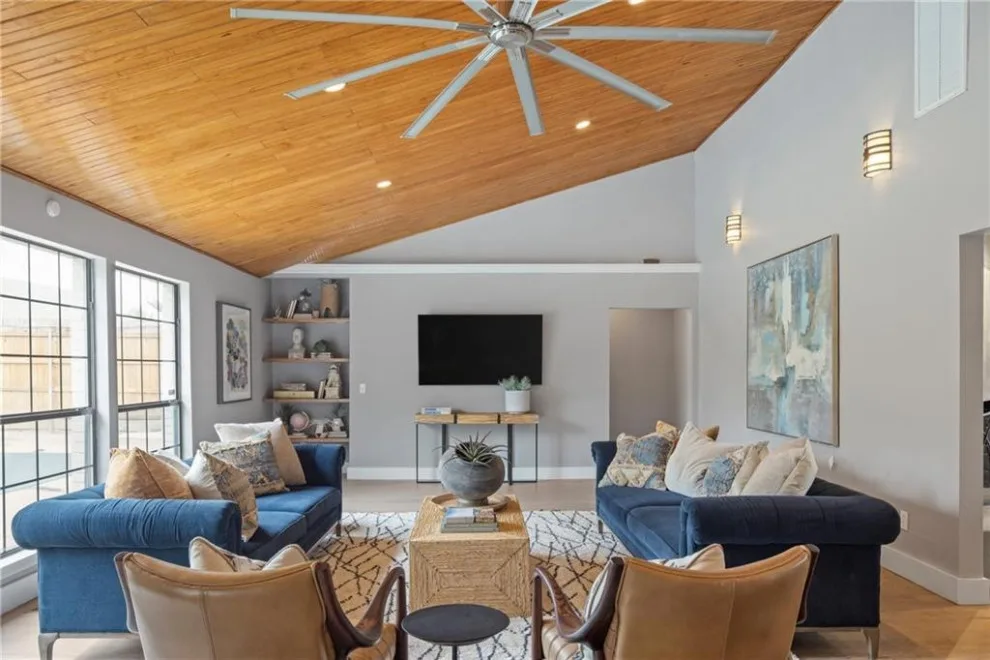 Contemporary Ranch Style Transformation by Integrity Home Renovators Of Oklahoma - Photo 4