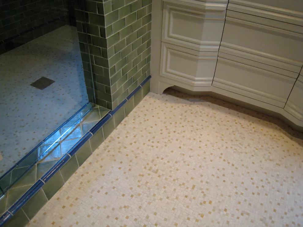 Onga's Tile - Photo 12