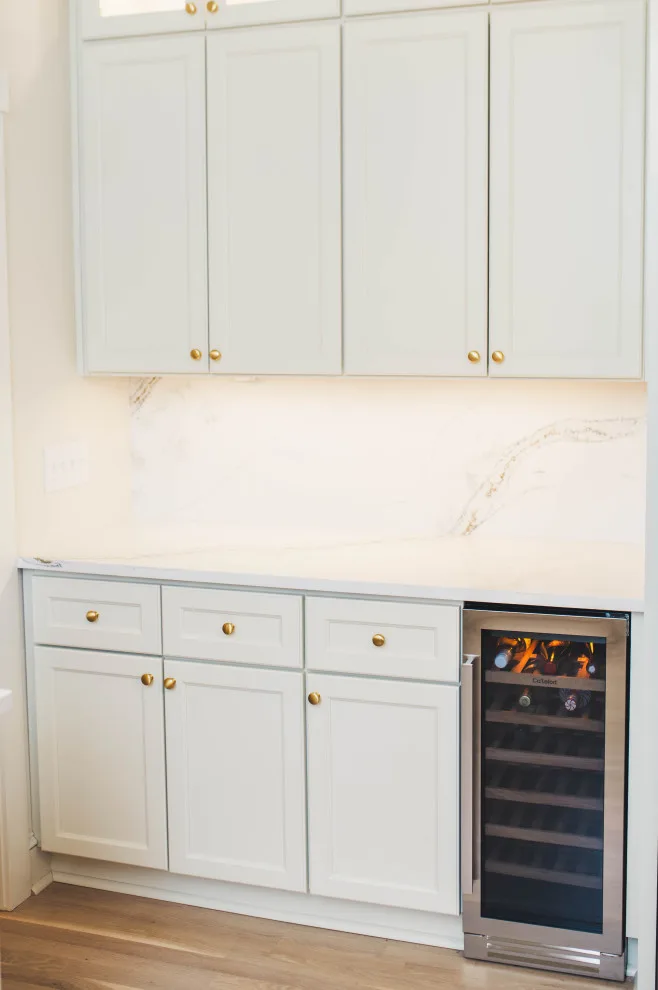 Dove's Grief Kitchen by Wade Home Remodeling - Photo 2