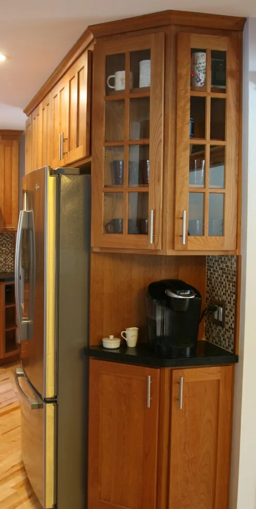 Cherry Shaker Kitchen Design by Straight Edge Construction Group - Photo 3