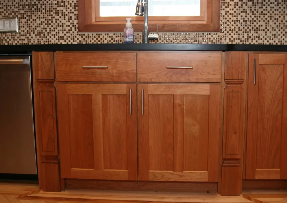 Cherry Shaker Kitchen Design by Straight Edge Construction Group - Photo 5