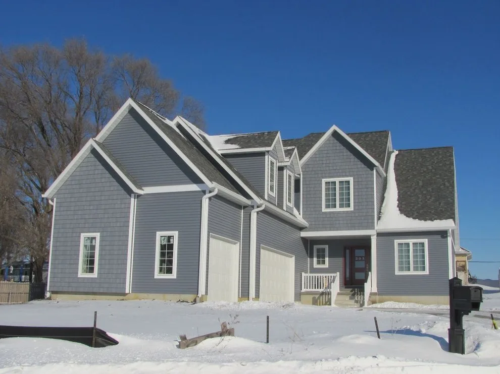 Heritage Custom Residence by JSR Construction Inc - Photo 14