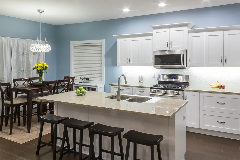 Heritage Custom Residence by JSR Construction Inc - Photo 16