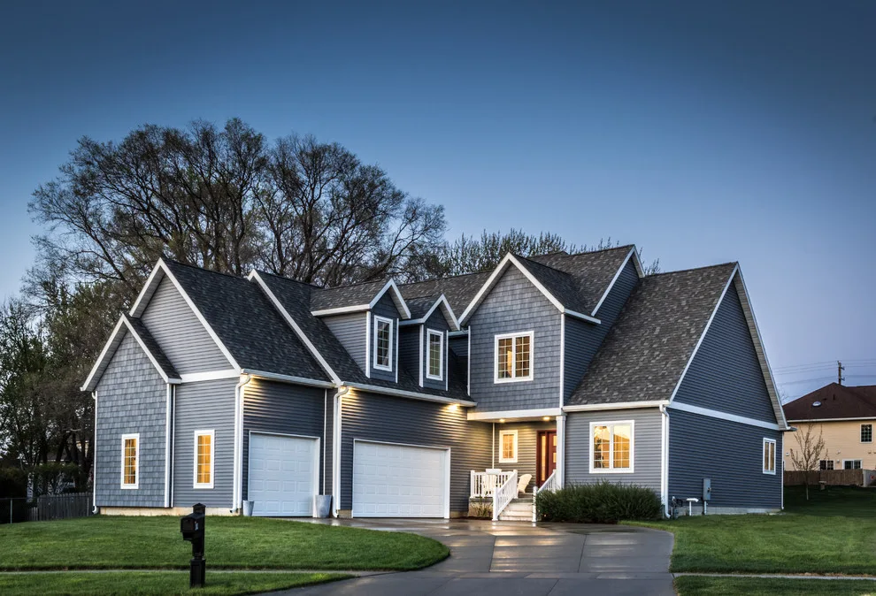 Heritage Custom Residence by JSR Construction Inc - Photo 3