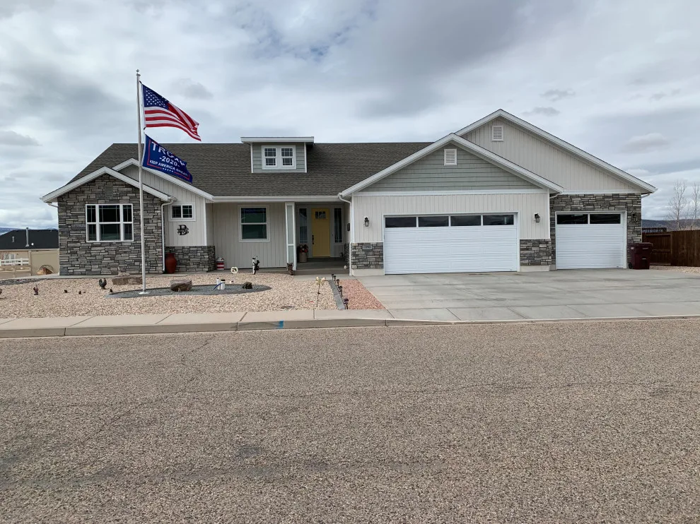 Proud American Home by Radiant Blue Homes - Photo 3