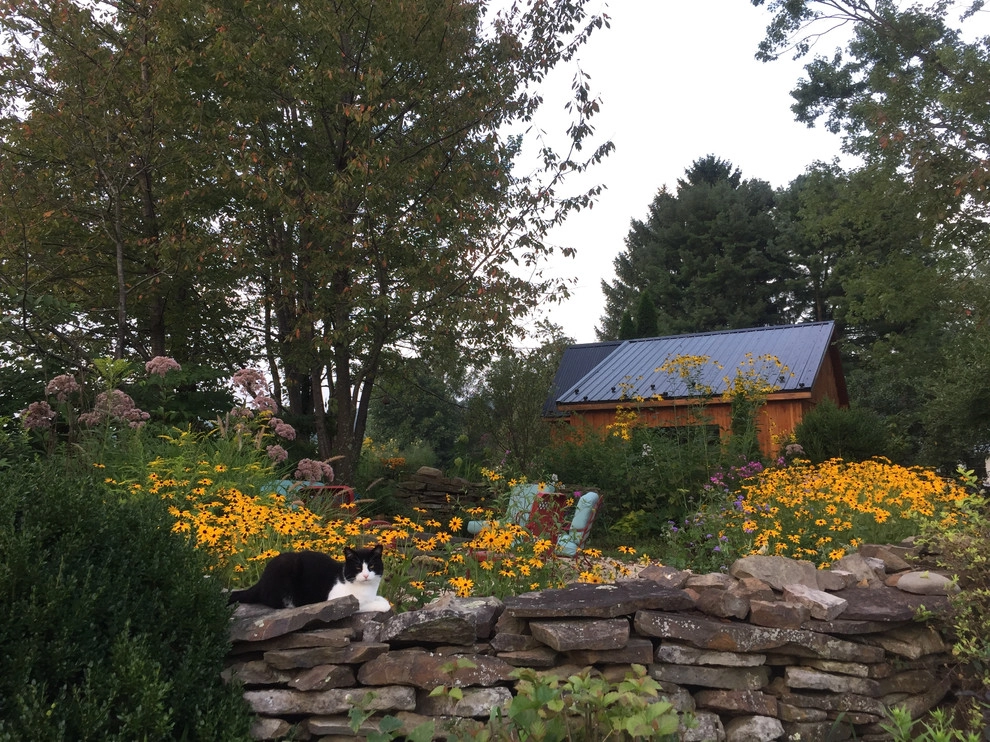Country Farmhouse Garden by Bethesda Garden Design Llc - Photo 5