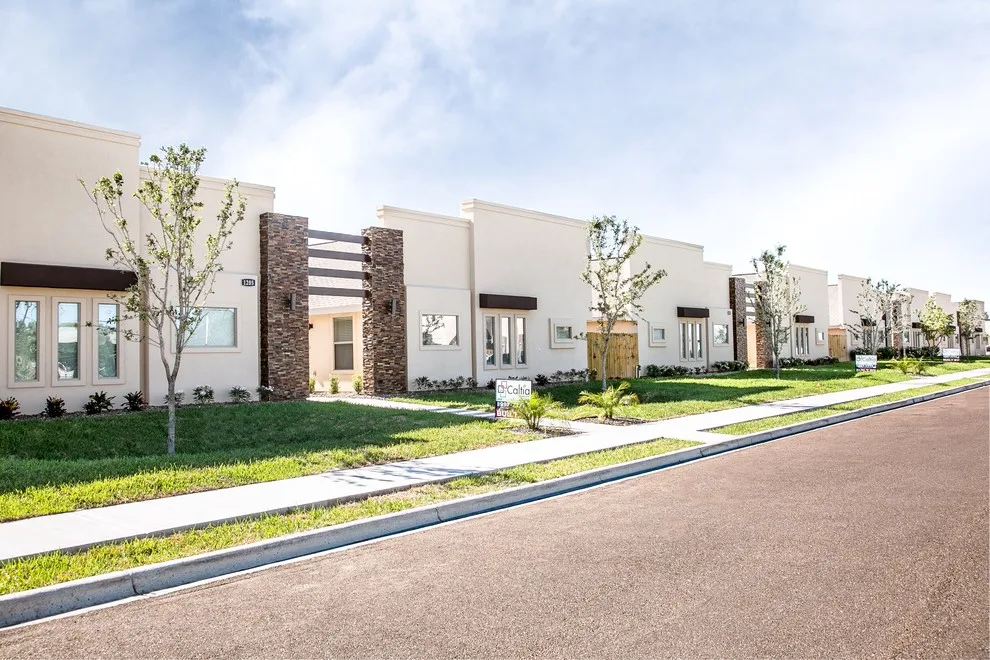 Residential Complexes by Caltia Construction - Photo 11