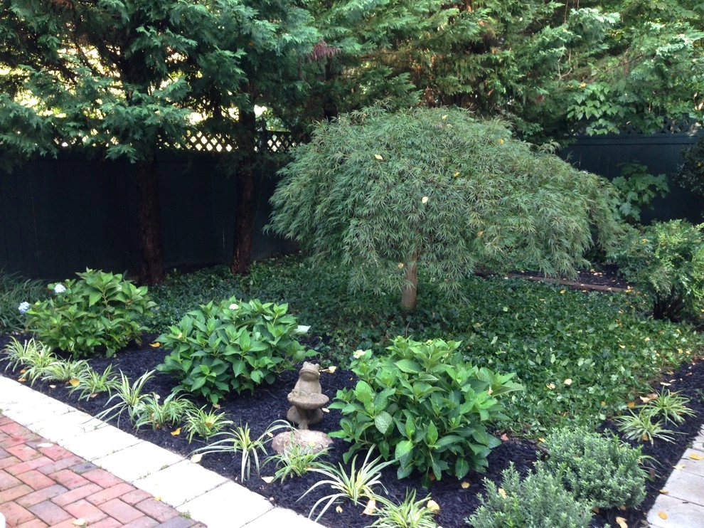 Charleston Inspired Garden, Chevy Chase by Bethesda Garden Design Llc - Photo 8