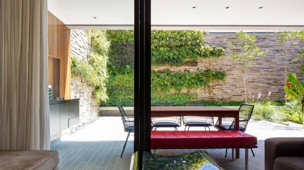 HM Residence by Verde Vertical Inc - Photo 5