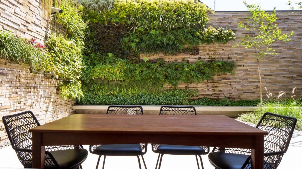 HM Residence by Verde Vertical Inc - Photo 2