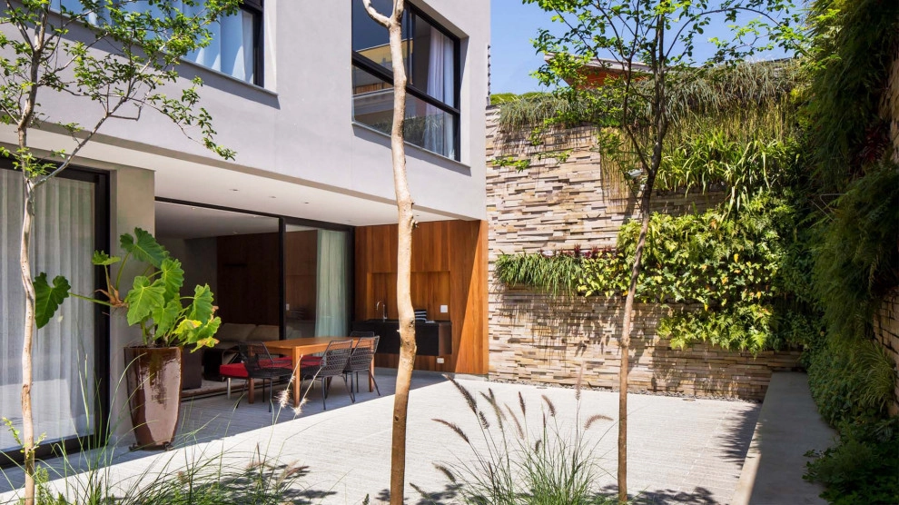 HM Residence by Verde Vertical Inc - Photo 3