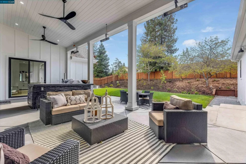 Outdoor Makeovers by REI Signature Homes Inc. - Photo 10