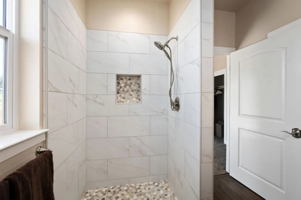 Eco-Friendly Palisades Residence 2023 by Trilogy Construction, Inc. - Photo 5