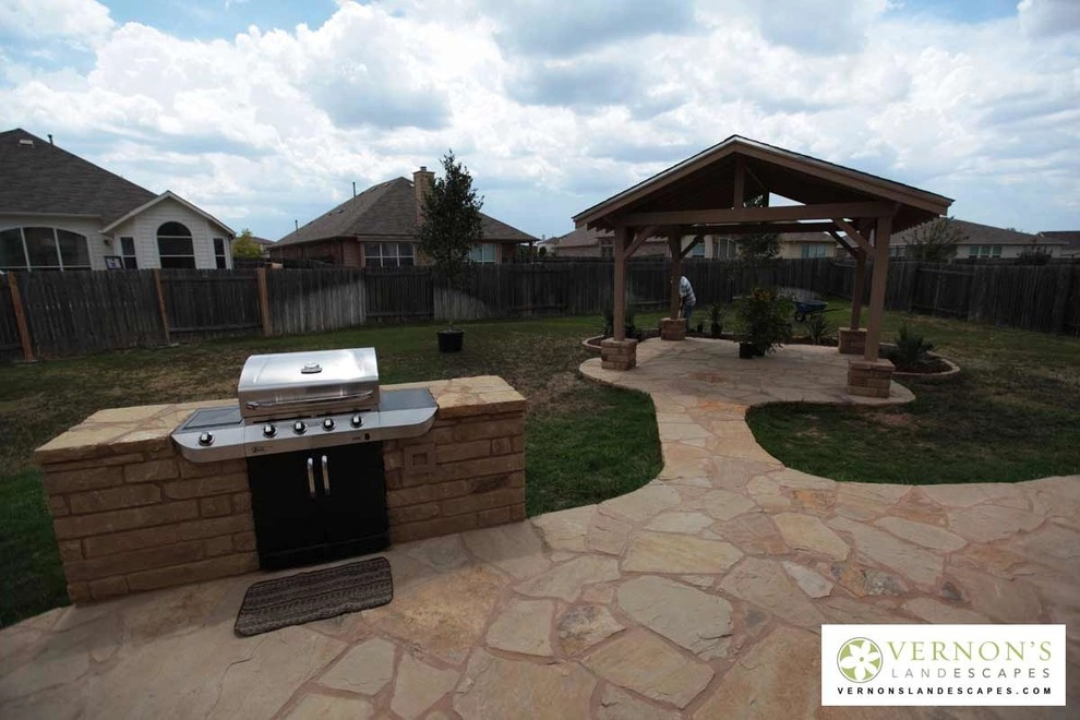 Vernon's LandEscapes, Inc. - Photo 3
