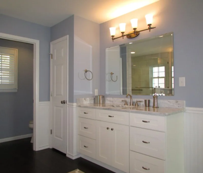 Restrooms by Mahn Custom Homes And Renovations - Photo 7
