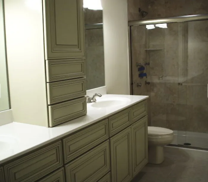 Restrooms by Mahn Custom Homes And Renovations - Photo 5