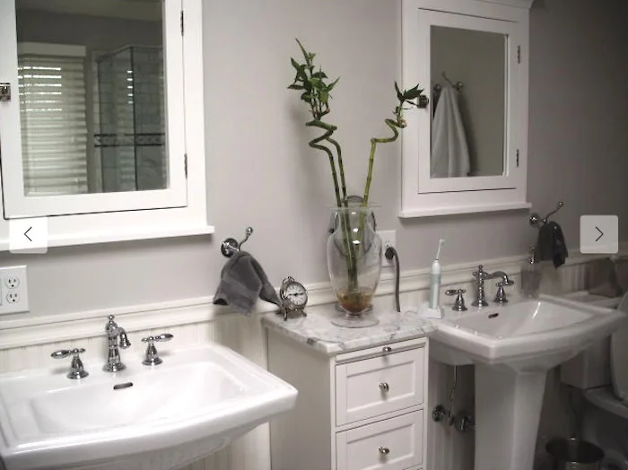Restrooms by Mahn Custom Homes And Renovations - Photo 14